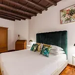 Bernini Collection Guest house