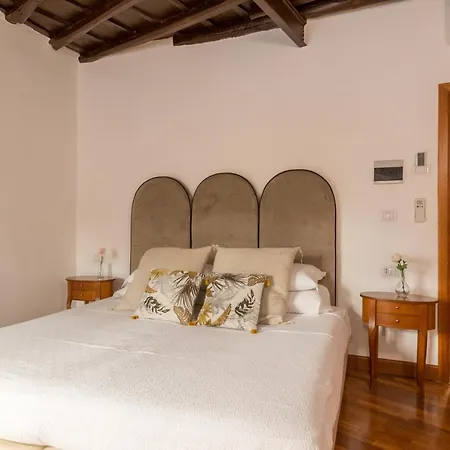 Bernini Collection 4*